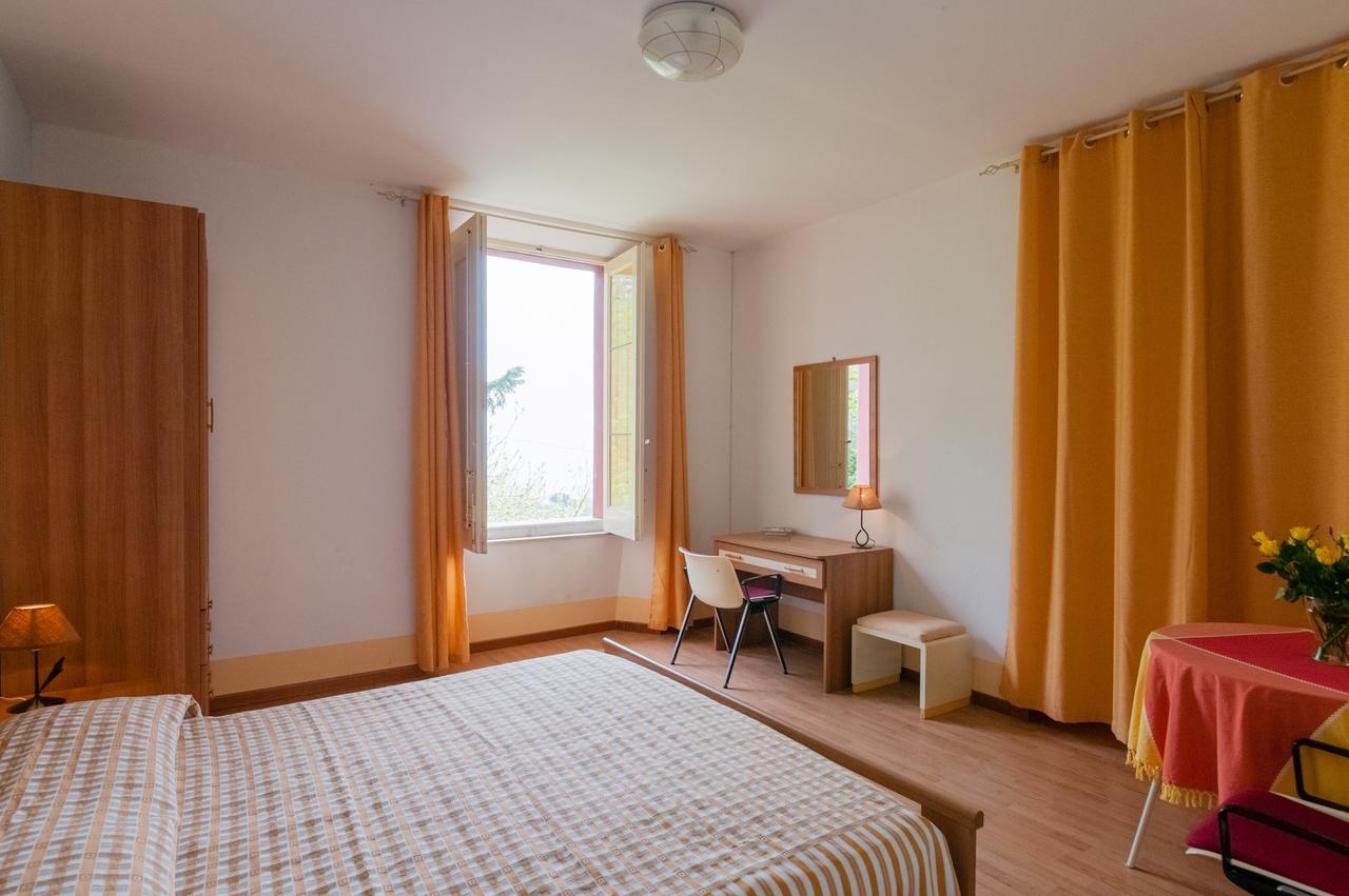 Al Villino Sunshine In Villa Con Piscina Ed Idromassaggio Сант'Альфио Экстерьер фото