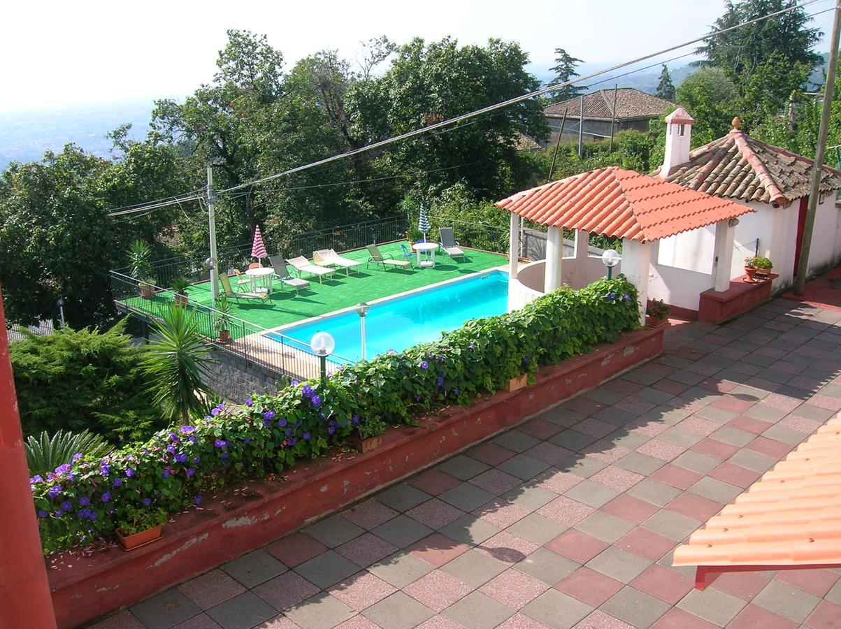 Al Villino Sunshine In Villa Con Piscina Ed Idromassaggio Сант'Альфио Экстерьер фото
